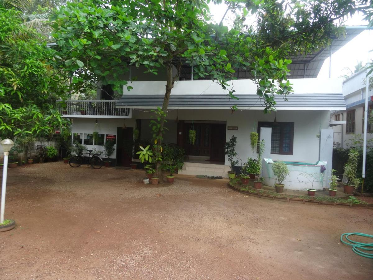 Varkala Villa Екстериор снимка